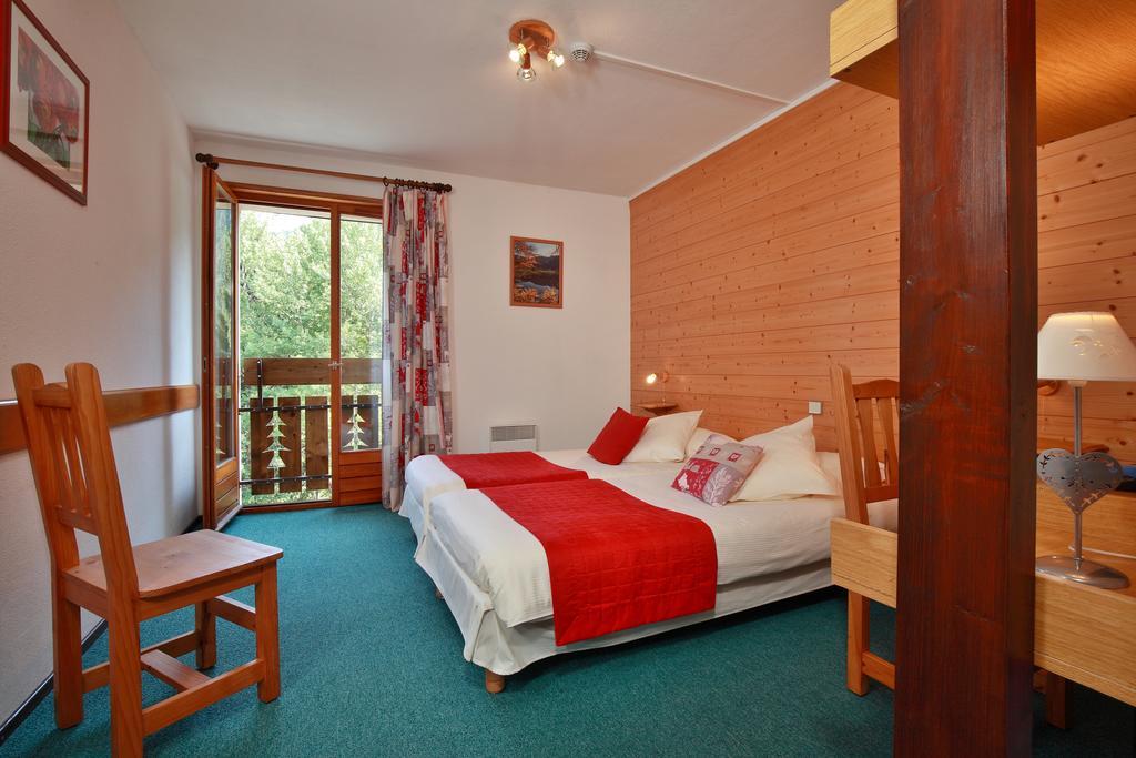 Logis Hotel Le Vetine Le Valtin Oda fotoğraf